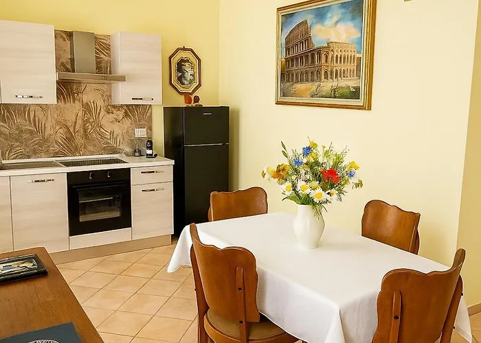 Apartment Colosseo &
